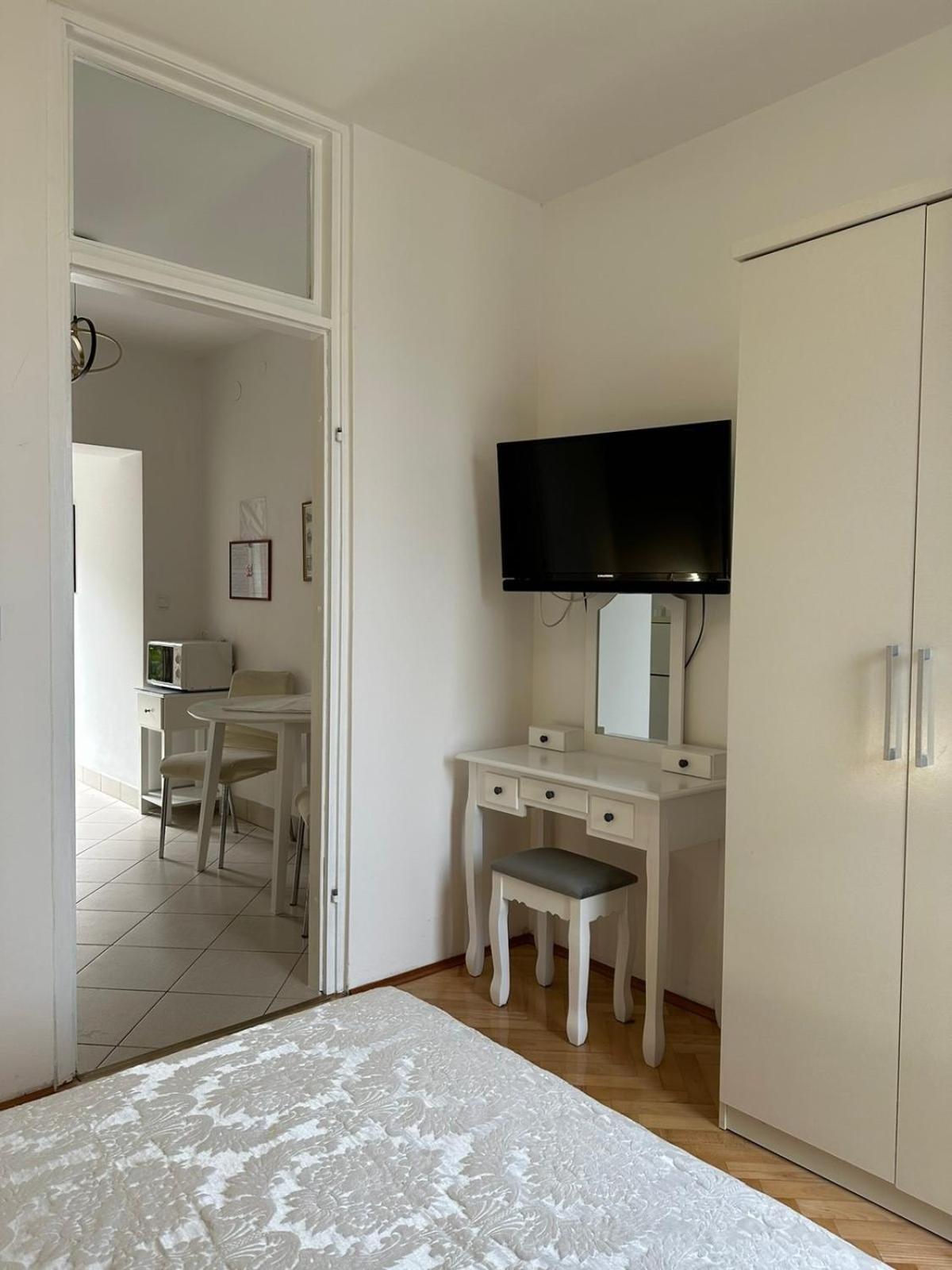 Apartment Mali Losinj 7879B المظهر الخارجي الصورة